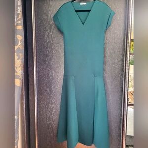 Zara Trafaluc Elegant Green V-Neck Dress